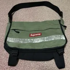 Item thumbnail for item 4d937358-f21d-4c7b-8176-b6458f7581a7