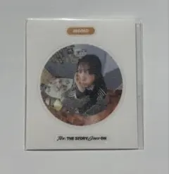 TWICE The Story Goes On モモ ステッカー