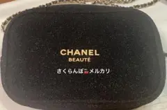 CHANEL ノベルティ　ラメポーチ　ショルダーバッグ　Dカン付きです。