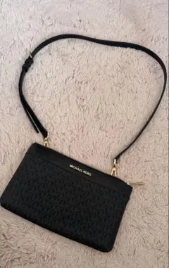 【未使用に近い】美品MICHEAL KORS ショルダーバッグ ショルダーポーチ