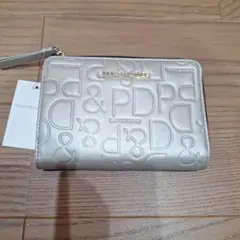 PINKY&DIANNE 二つ折り財布 ゴールド ロゴ型押しのサムネイル