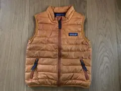 patagonia オレンジ ダウンベスト 2歳