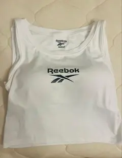 Reebok タンクトップ ホワイト　Mサイズのサムネイル