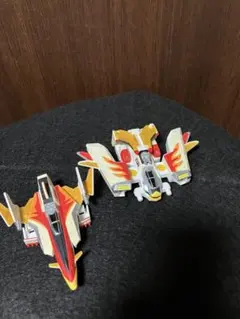 ウルトラマンメビウス　ガンフェニックス　食玩　2体セット