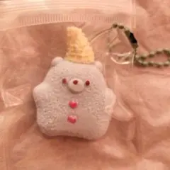 ♡ミニサイズ♡アイスクリームのコーンを被った青いくまちゃん♡キーホルダー♡