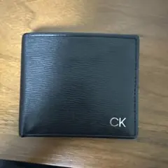 CK ブラック 二つ折り財布