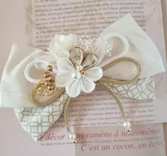 卒業式髪飾り和装髪飾り和風リボンとかすみ草とつまみ細工の髪飾り　卒業式　成人式