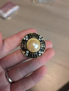 片耳　Chanel　イヤリング　パール