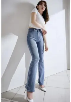 New York High-Waisted Jeans blueのサムネイル