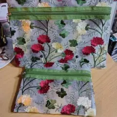 刺繍花柄ポーチセット