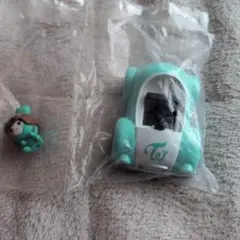 TWICE LOVELYS プルバックカーコレクション