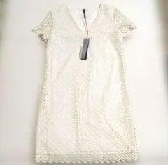 【新品】LIVIANA CONTI リビアナ コンティ　カットワークワンピースのサムネイル