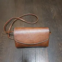 ブラウン ショルダーバッグ