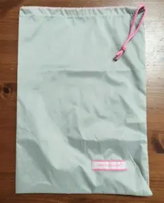new balance シューズバッグ グレー