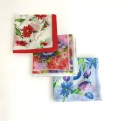 〈新品未使用〉Kenzo 花柄ハンカチ　3枚セット