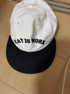 PLAY IS WORK ベースボールキャップ　the factory madeのサムネイル