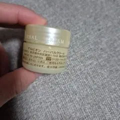 Item thumbnail for item 80ddccd4-f7f9-473b-9345-cf4a4188d68d