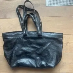 バレンシアガ　トートバック　ロゴストラップ