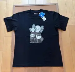 【新品】ユニクロ×Kaws Tシャツ Lサイズ ブラック