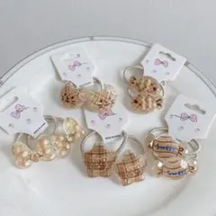 Item thumbnail for item 0acd6160-f6b5-4d68-ba7d-947a217e7ebc