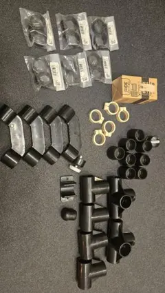 イレクターパイプの部品ジョイントバラセット　接着液は残７割程度