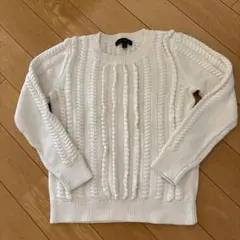 ケーブルニット 白