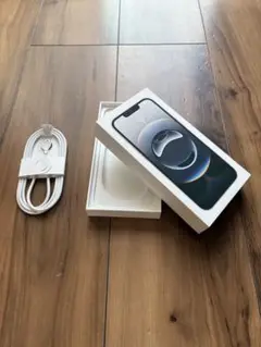 空箱　Apple iPhone 16e 充電ケーブル付き