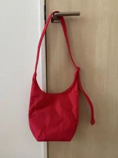 BAGGU スモールナイロンスリングCandy Apple