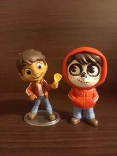 ピクサーフェスト　フィギュアコレクション　ディズニー100　サプライズカプセル