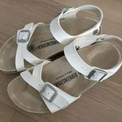 BIRKENSTOCK ホワイト ストラップサンダル 36のサムネイル