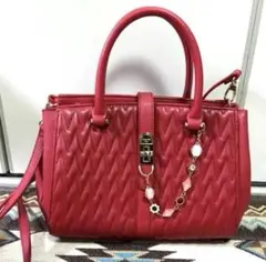 値下げ！極美品☆Samantha Vega チャーム付きショルダーバッグ☆レッドのサムネイル