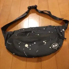 【新品未使用】KiU ボディバッグ