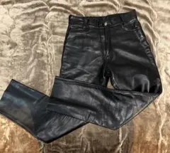 レザー 黒パンツ ジッパーポケット付き 牛革