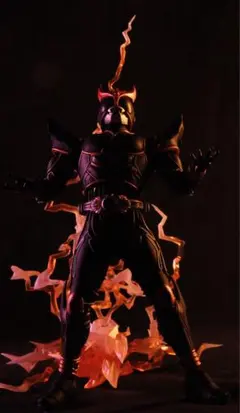 改造塗装済み完成品BLOKEES仮面ライダークウガ　アルティメット　スーツ版のサムネイル