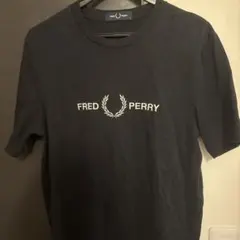 FRED PERRY ロゴ刺繍 半袖Tシャツ ブラック Sサイズのサムネイル
