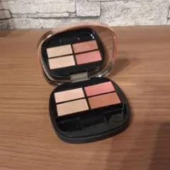 コスメデコルテ　コントゥアリングアイシャドウ018