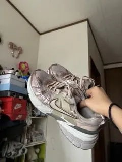 NIKE v2k run スニーカー