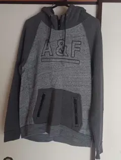 o*u様 Abercrombie&Fitch アバクロ パーカー
