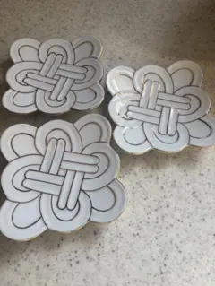 有田焼　田清窯　太白金線吉祥結び小皿　3枚セット