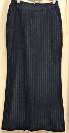 お値下げ中！ユニクロ　イネス　タイトスカートS　ネイビーストライプ　秋冬