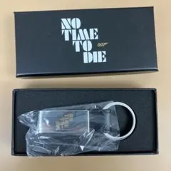 美品　007 キーチェーン　NO TIME TO DIE 非売品