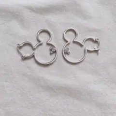 ディズニー　ミッキー　ピアスのサムネイル
