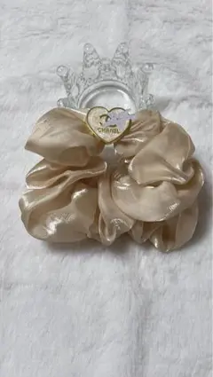 レディースシュシュ　ベージュ型