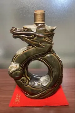 未開栓　サントリー　ウイスキー特級品　干支　辰　龍　竜　700mlボトル　未開封 2025年最新】suntory 干支ボトル 辰の人気アイテム - メルカリ