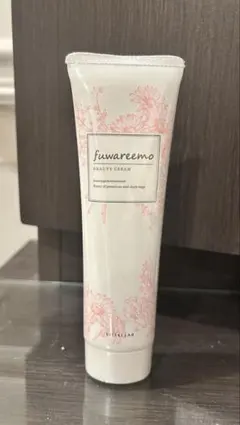 fuwareemo フワリーモ 保湿クリーム バストケア 100g - メルカリ