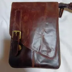 レザーショルダーバッグ　本革