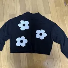 黒花柄クロップドニットセーター
