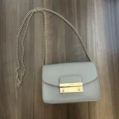 FURLA グレー ショルダーバッグ