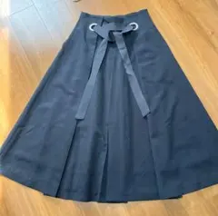 グランターブル　黒ロングスカートのサムネイル
