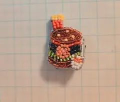 ハンドメイドビーズ刺繍ブローチ　ハンバーガーハウス